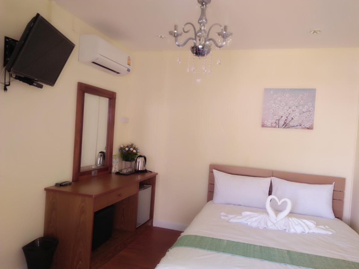Bo Tree Cottage On The River Mukdahan Bagian luar foto