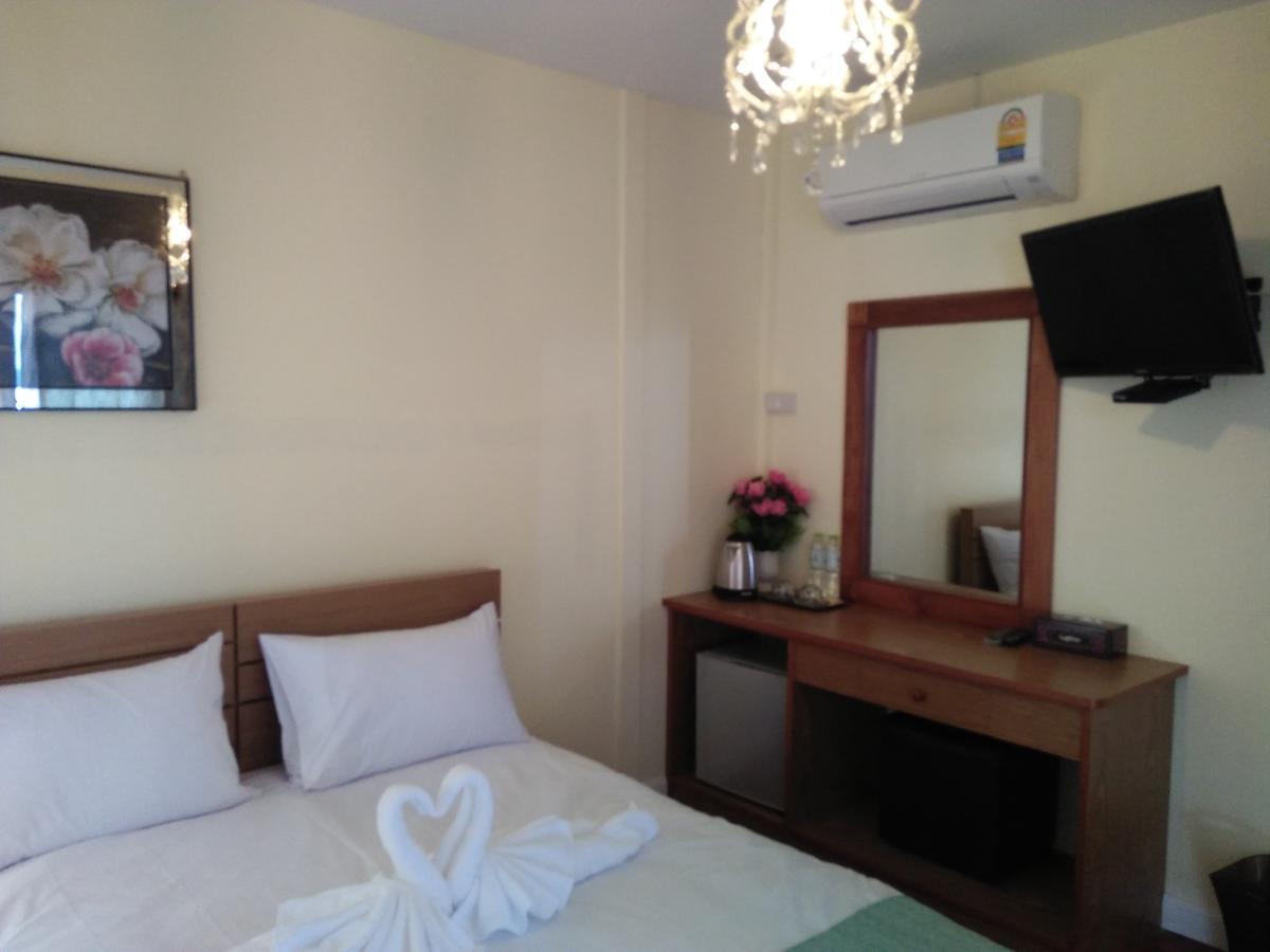 Bo Tree Cottage On The River Mukdahan Bagian luar foto