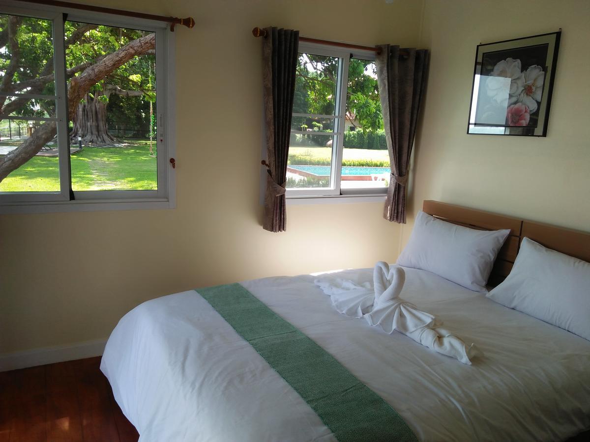 Bo Tree Cottage On The River Mukdahan Bagian luar foto